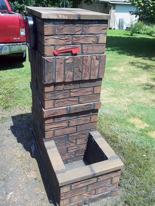 Custom brick mailbox created by American Masonry Arts in Northwest Arkansas